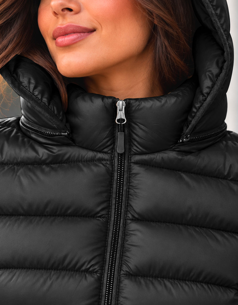 Chamarra Acolchada Mujer con Capucha · Ligera y Entallada color Negro