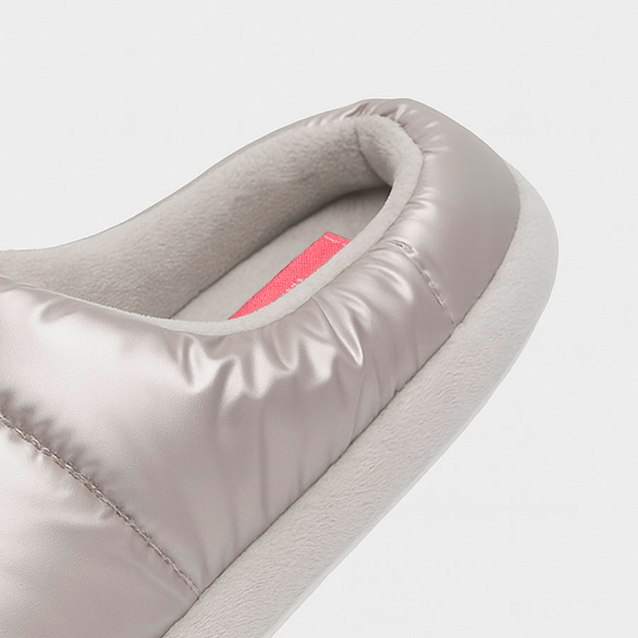 Pantuflas Acolchadas Unisex Tipo Puffer · Suela Antiderrapante · CH/M y G/XG color Plata