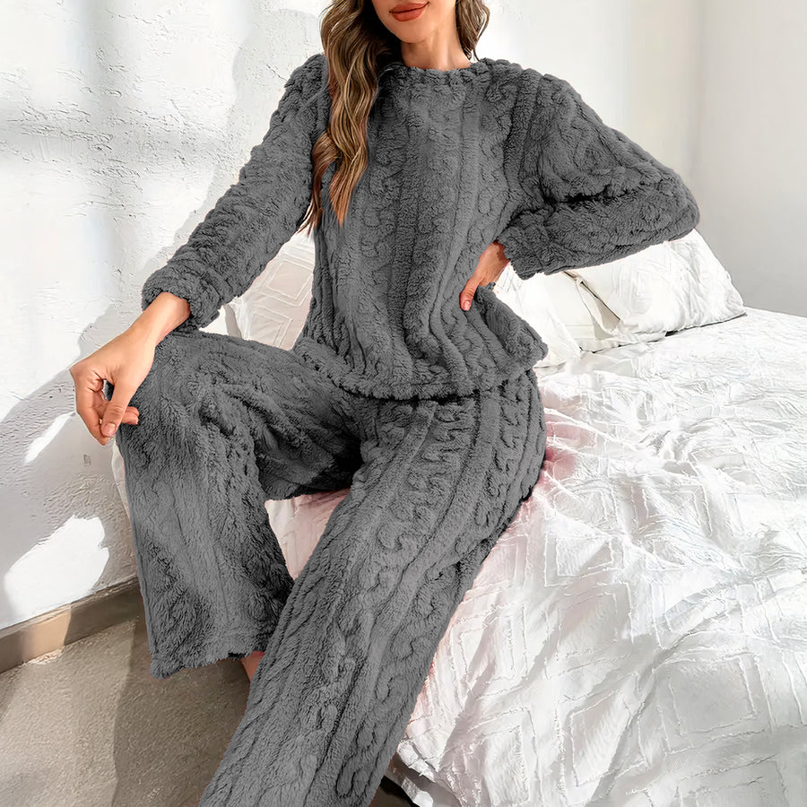 Pijama Afelpada Mujer Textura Trenzada · Suéter y Pantalón Tipo Peluche · Talla G/XG color Gris