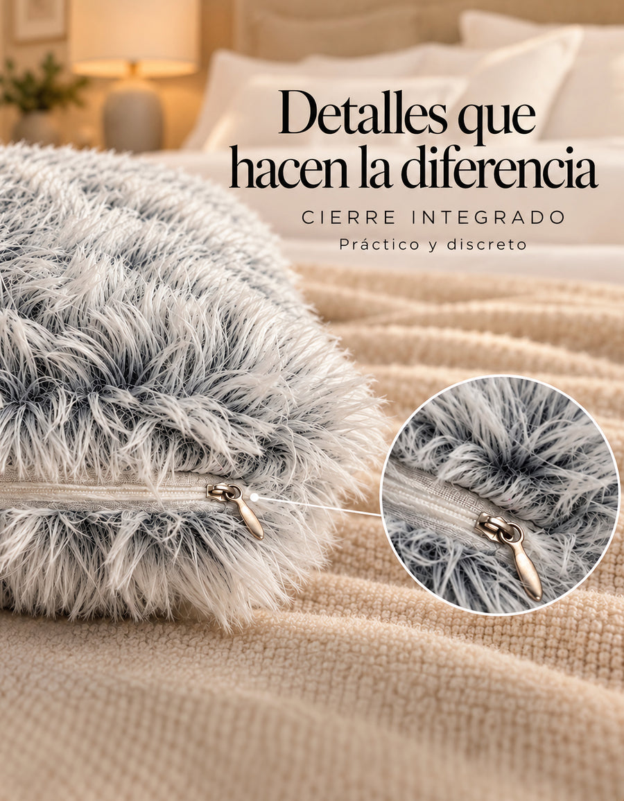 Cojines Decorativos Peludos 45 × 45 cm · Paquete de 2 · Gris Claro