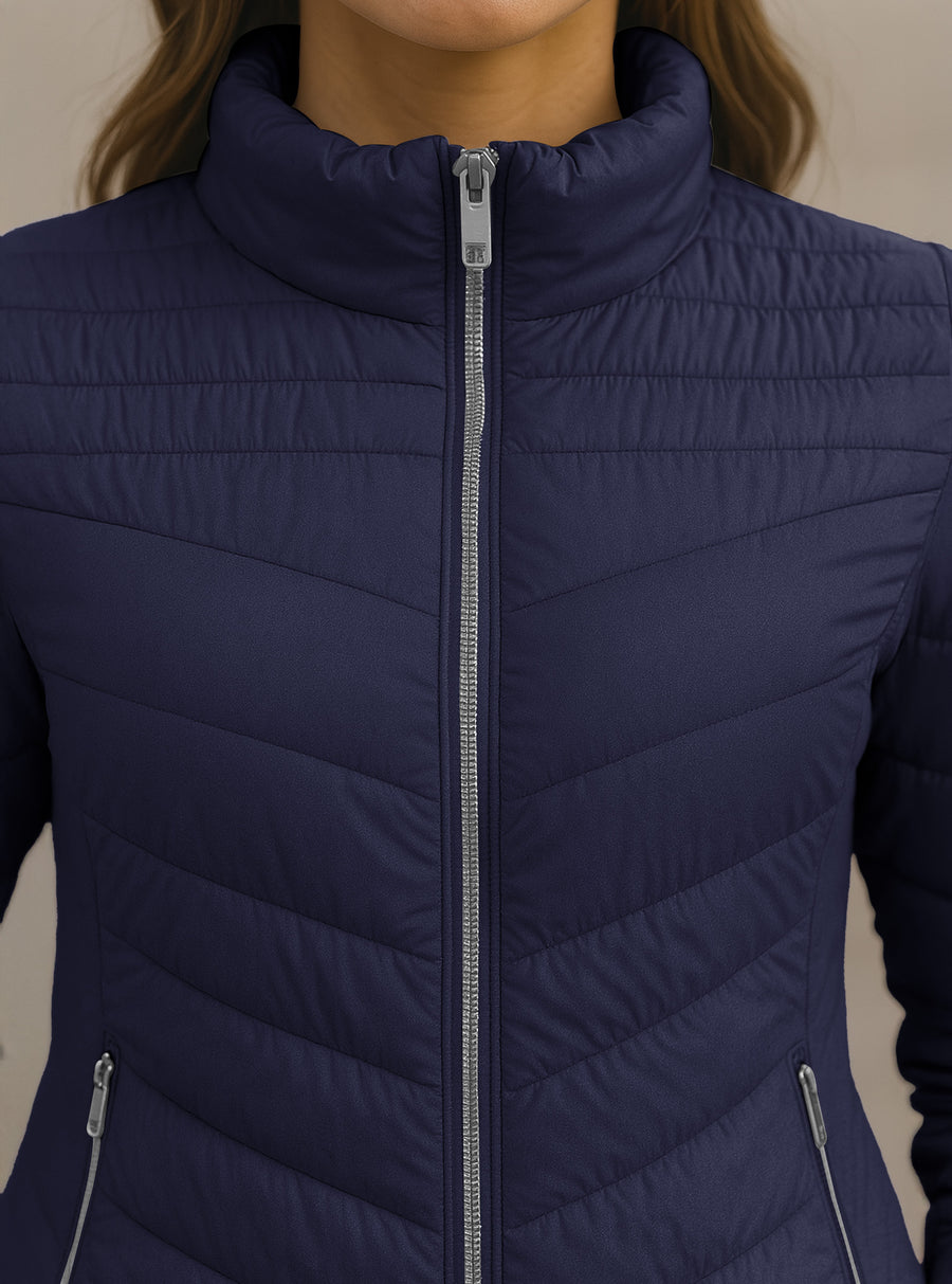 Chamarra Acolchada Mujer Ligera e Impermeable · Cuello Alto color Azul Marino