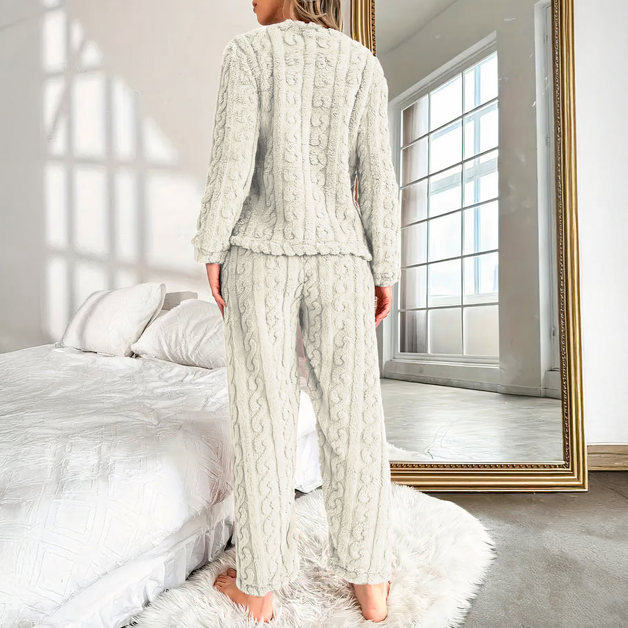 Pijama Afelpada Mujer Textura Trenzada · Suéter y Pantalón Tipo Peluche · Talla G/XG color Blanco