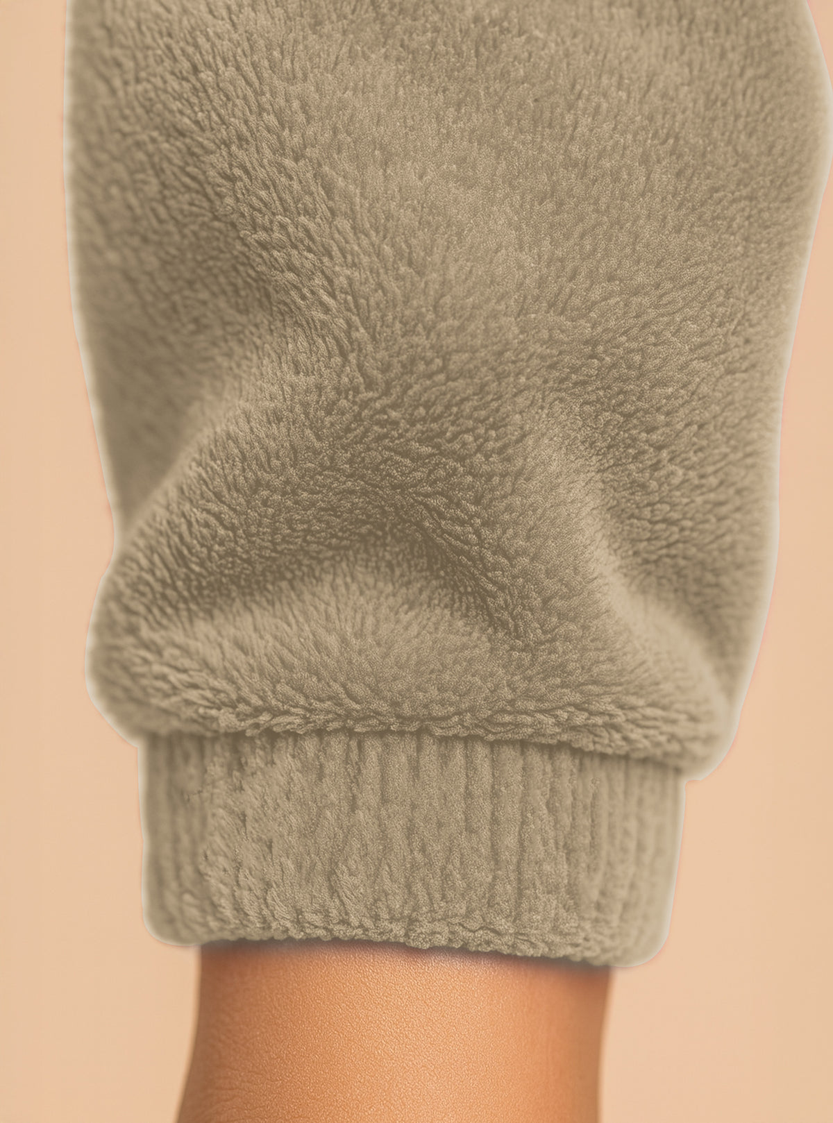 Pijama Polar Mujer con Bordado Angel · Sudadera y Jogger Afelpados · Unitalla color Beige