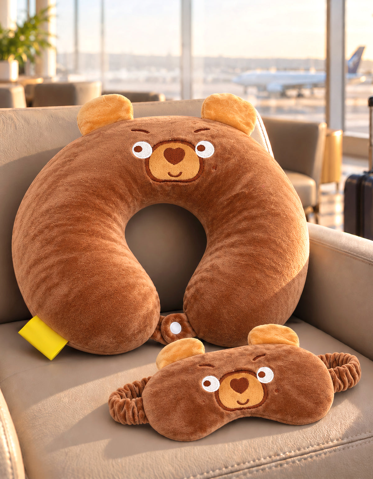 Almohada de Viaje para Cuello con Antifaz · Diseño de Animalito · Suave y Acolchada color Café (osito)