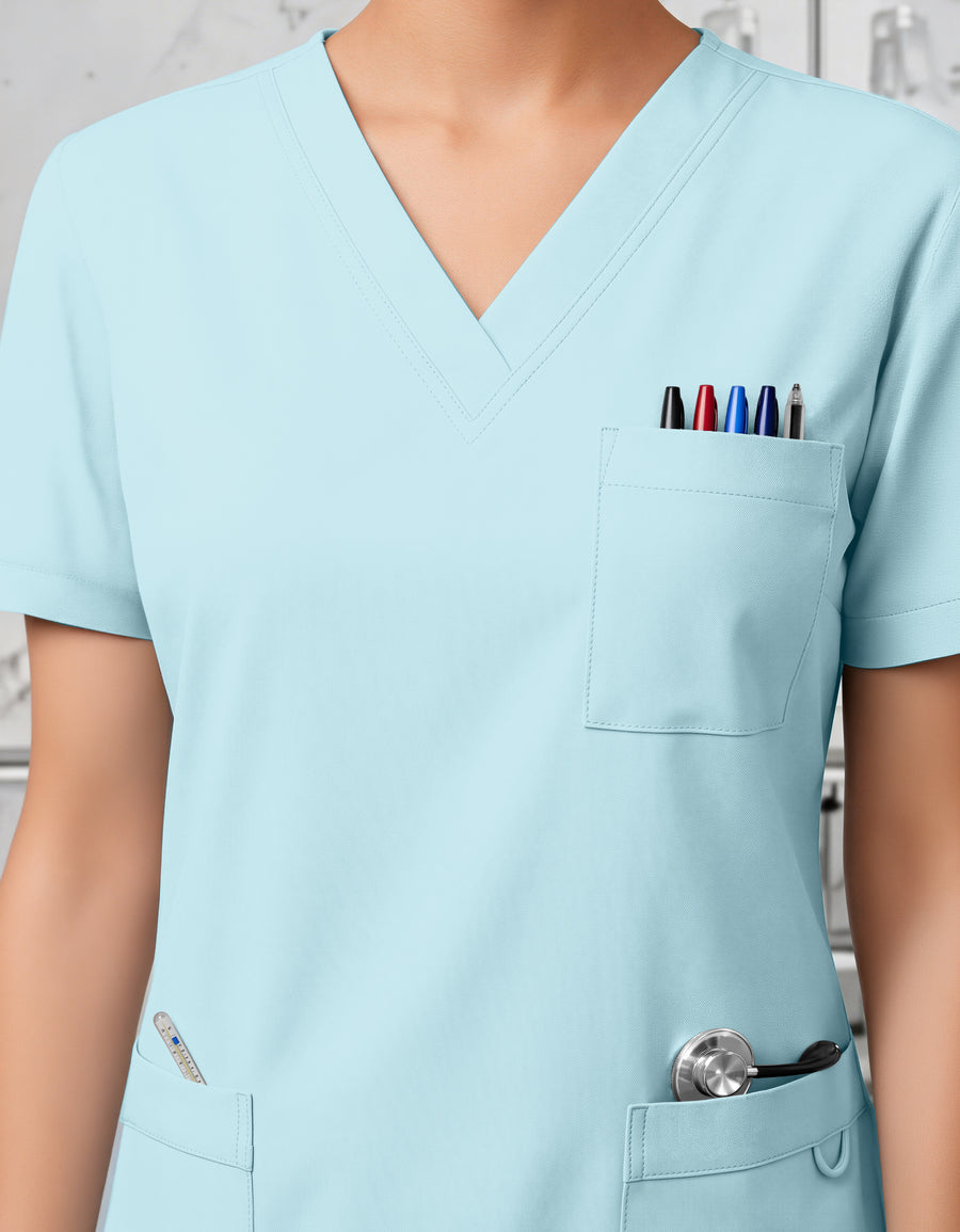 Uniforme Médico 2 Piezas Filipina y Pantalón · Unisex color Azul Claro