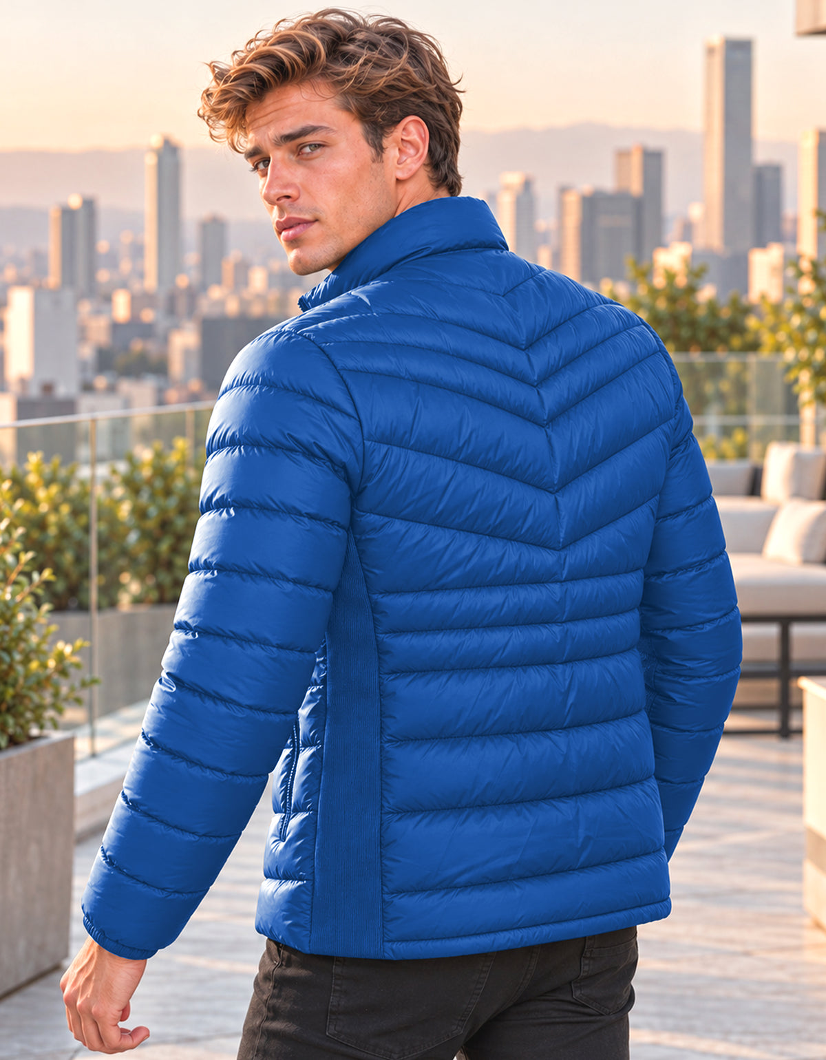 Chamarra Acolchada Hombre Ligera e Impermeable · Cuello Alto color Azul