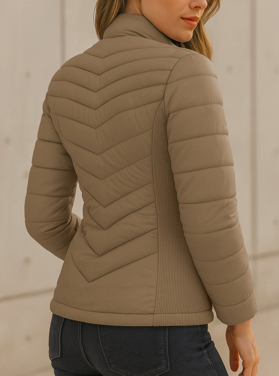 Chamarra Acolchada Mujer Ligera e Impermeable · Cuello Alto color Beige