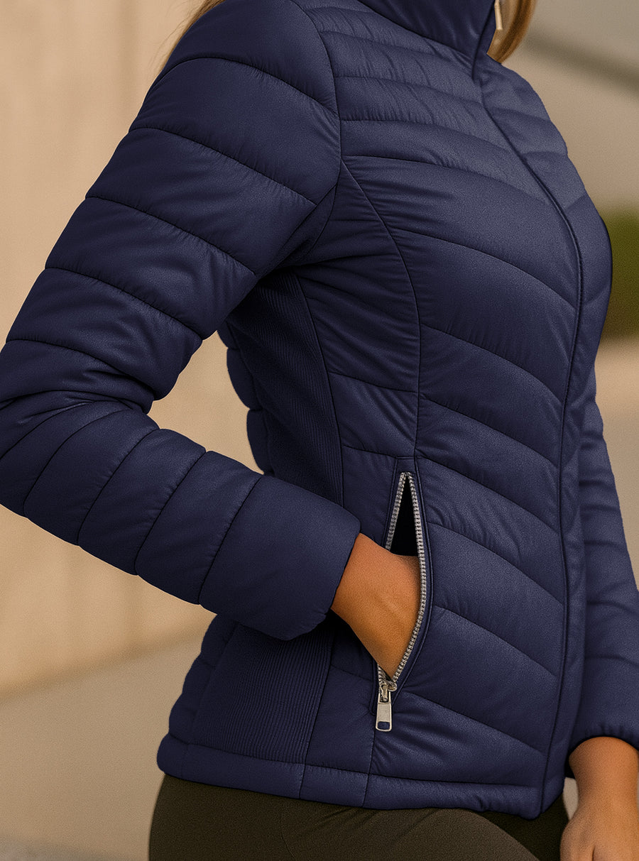 Chamarra Acolchada Mujer Ligera e Impermeable · Cuello Alto color Azul Marino