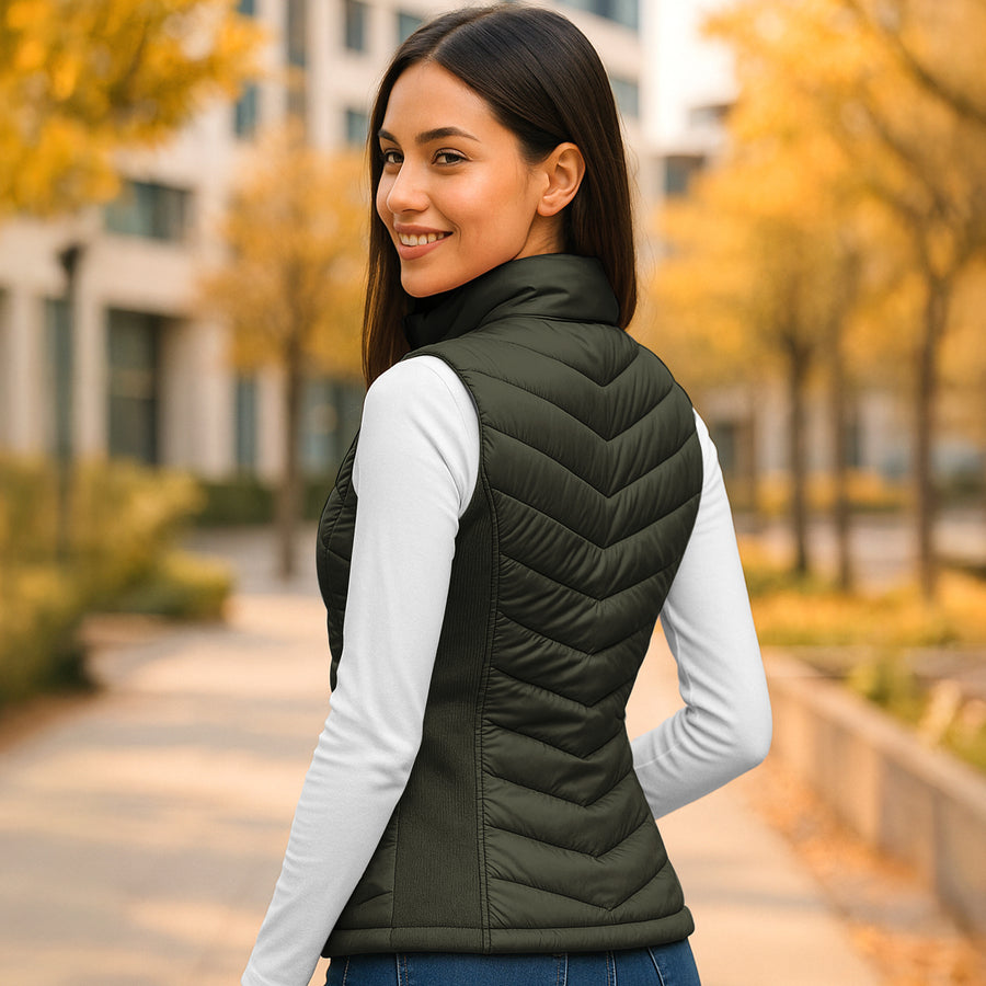 Chaleco Acolchado Mujer Ligero e Impermeable · Cuello Alto color Verde Militar