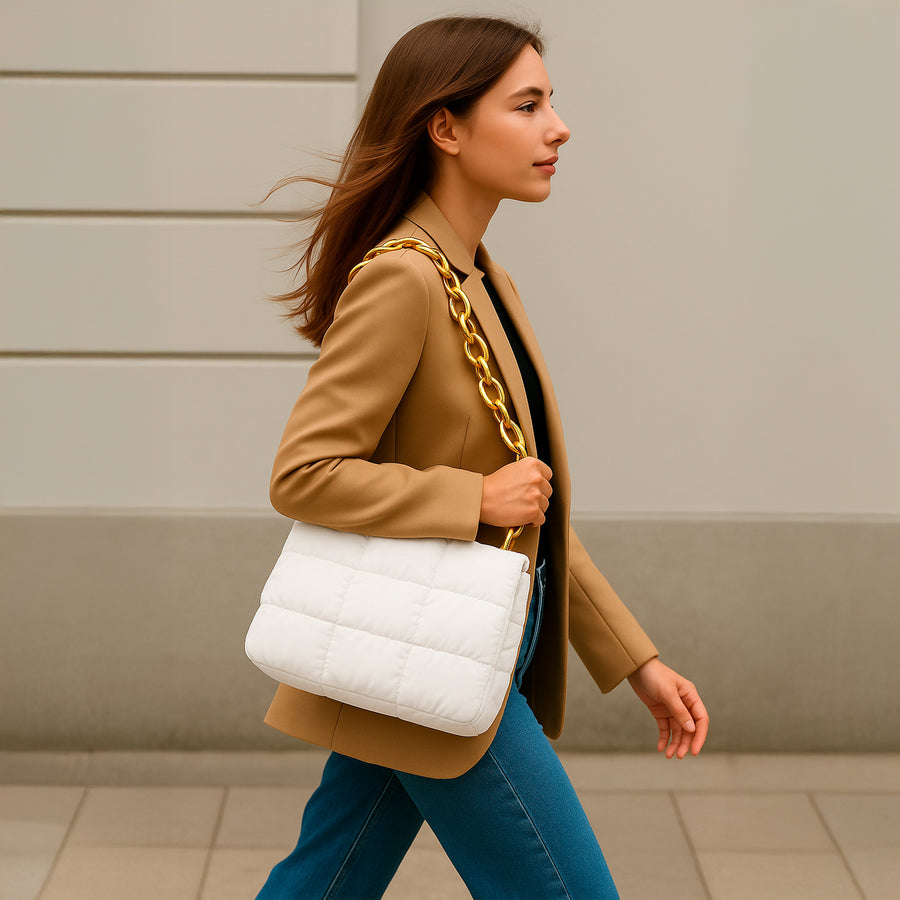 Bolsa Acolchada Mujer con Cadena Dorada · Bandolera 25 × 16 cm color Blanco