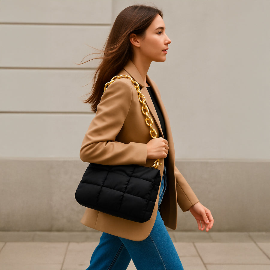 Bolsa Acolchada Mujer con Cadena Dorada · Bandolera 25 × 16 cm color Negro