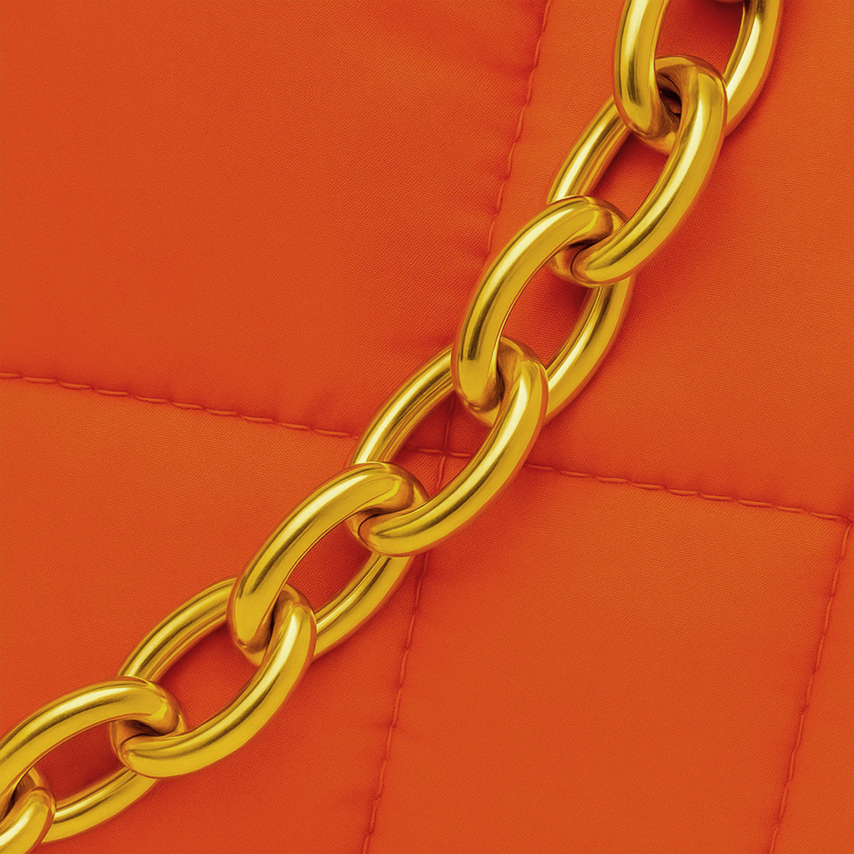 Bolsa Acolchada Mujer con Cadena Dorada · Bandolera 25 × 16 cm color Naranja