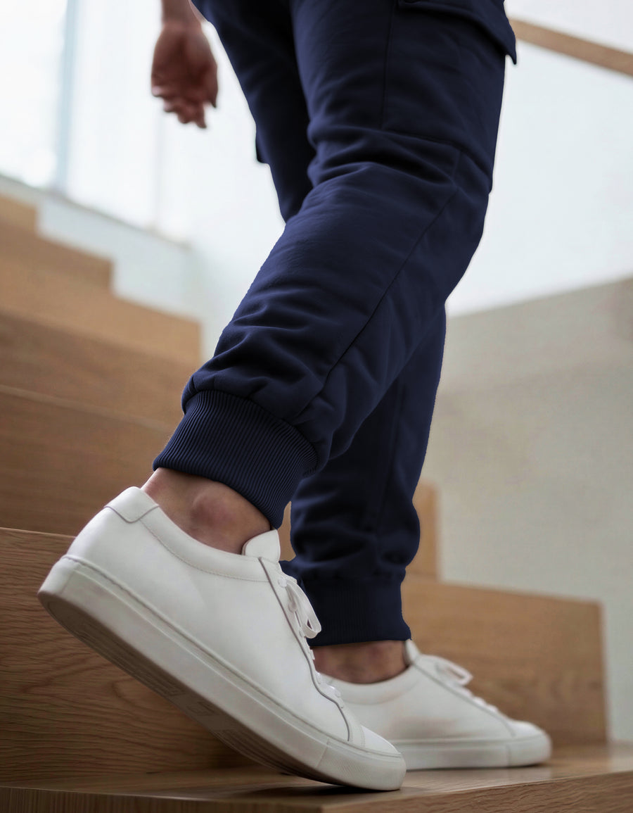 Pants Jogger Cargo Hombre Fleece con Bolsillos Laterales color Azul Marino