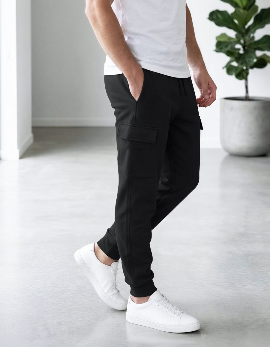 Pants Jogger Cargo Hombre Fleece con Bolsillos Laterales color Negro